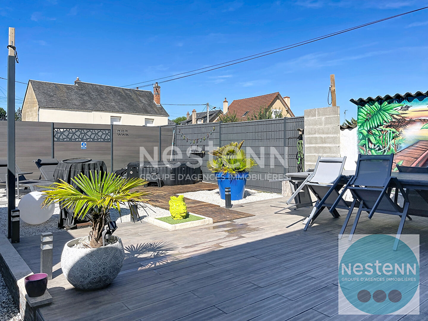 Agence immobilière de 
 NESTENN Blois - NESTENN SAINT GERVAIS LA FORET 
