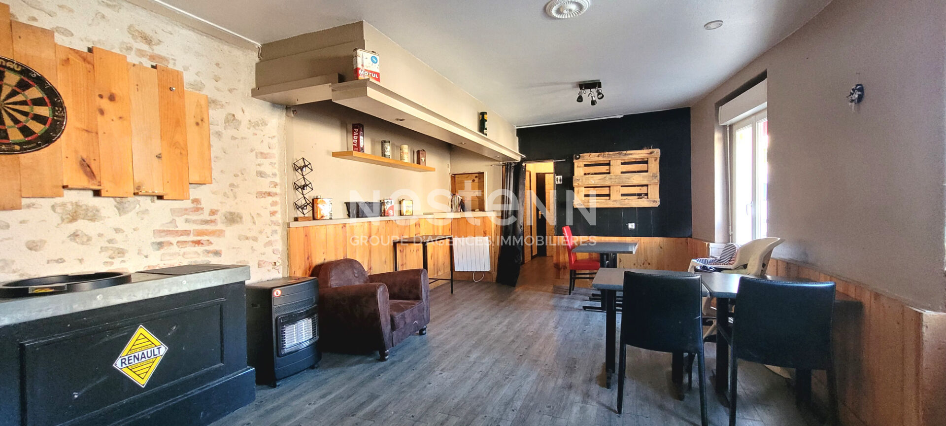 Photo Restaurant avec Licence IV au coeur d'un charmant bourg.- beau potentiel de développement image 4/5