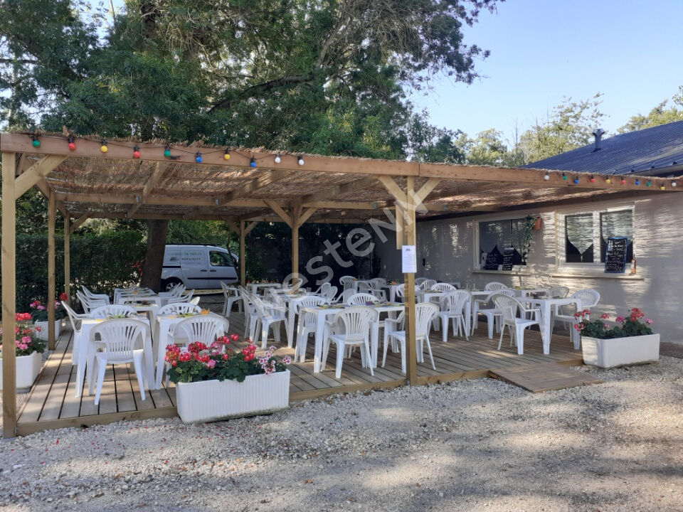 Restaurant au cadre boisé à Proximité de Blois - Opportunité Unique
