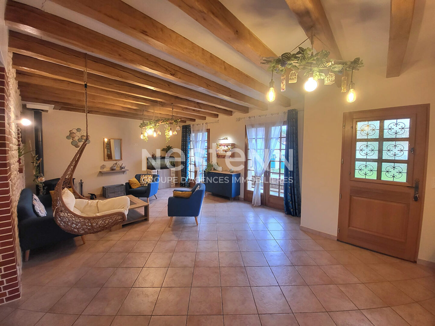 Photo Maison familiale contemporaine de 170 m² avec 4 chambres de plain-pied et grand terrain ? La Ferté-Saint-Cyr image 4/6