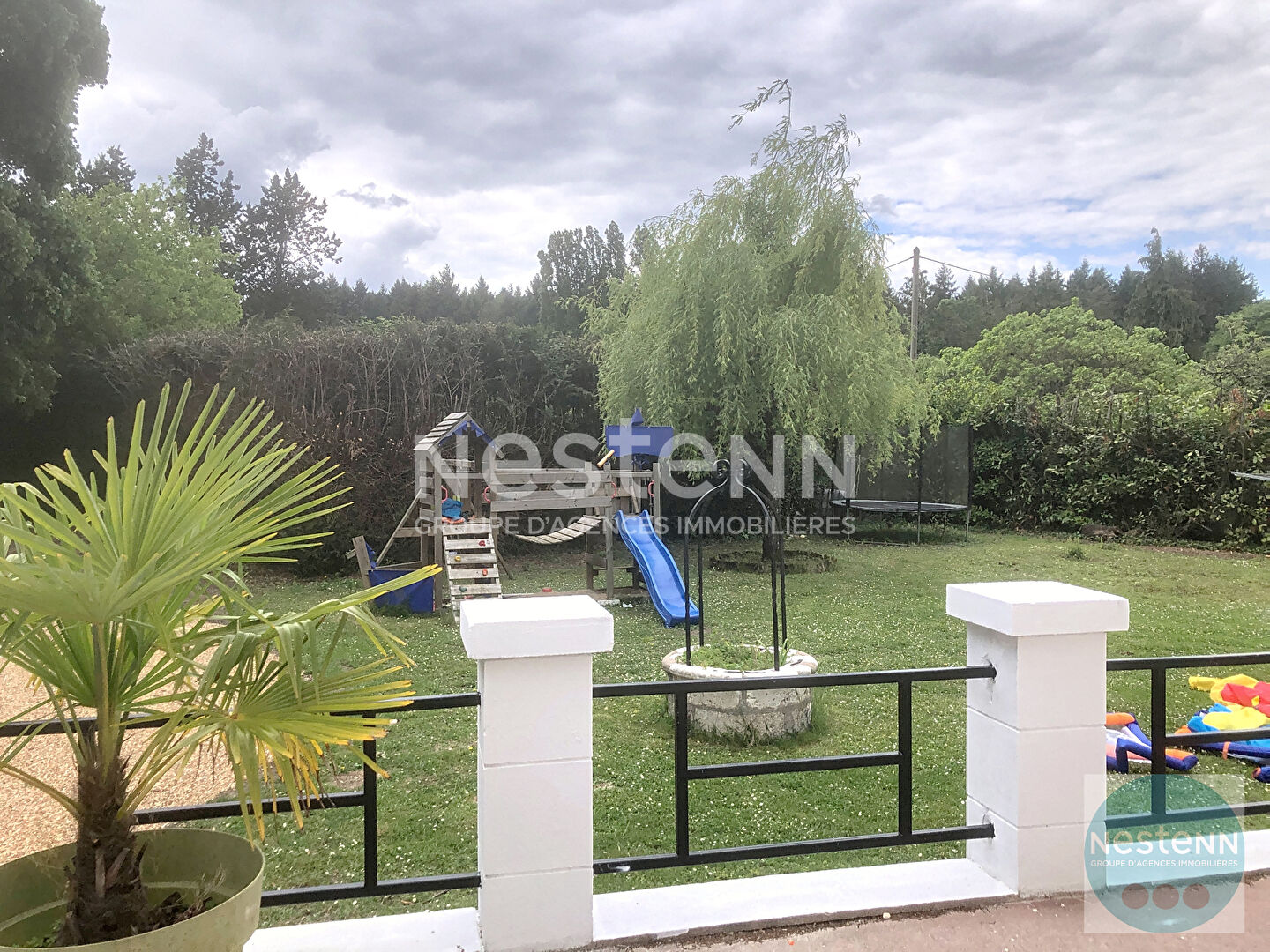 Photo CHITENAY - Maison bourgeoise d'exception rénovée en 2024 ? 3 700 m² avec piscine et grands espaces lumineux ! image 4/6