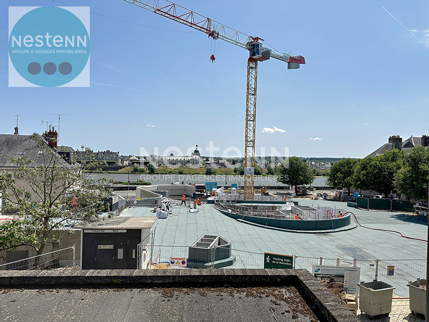 Photo Local commercial d'angle en coeur de ville . Emplacement premium image 4/6