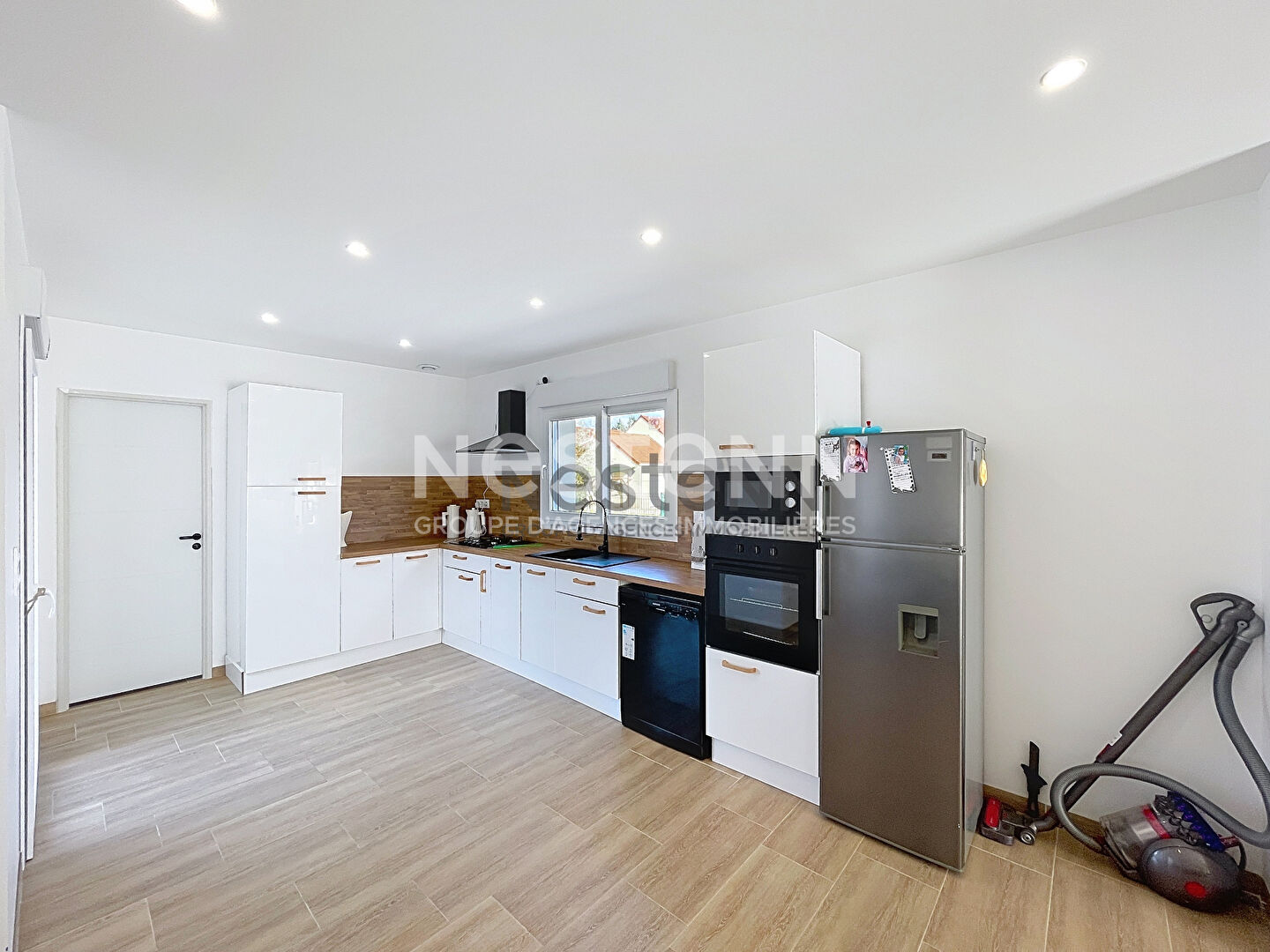 Photo Maison récente lumineuse de 4 pièces et 3 chambres dans un quartier résidentiel paisible du Controis-en-Sologne, proche commerces et écoles. Découvrez là dès aujourd'hui ! image 4/6