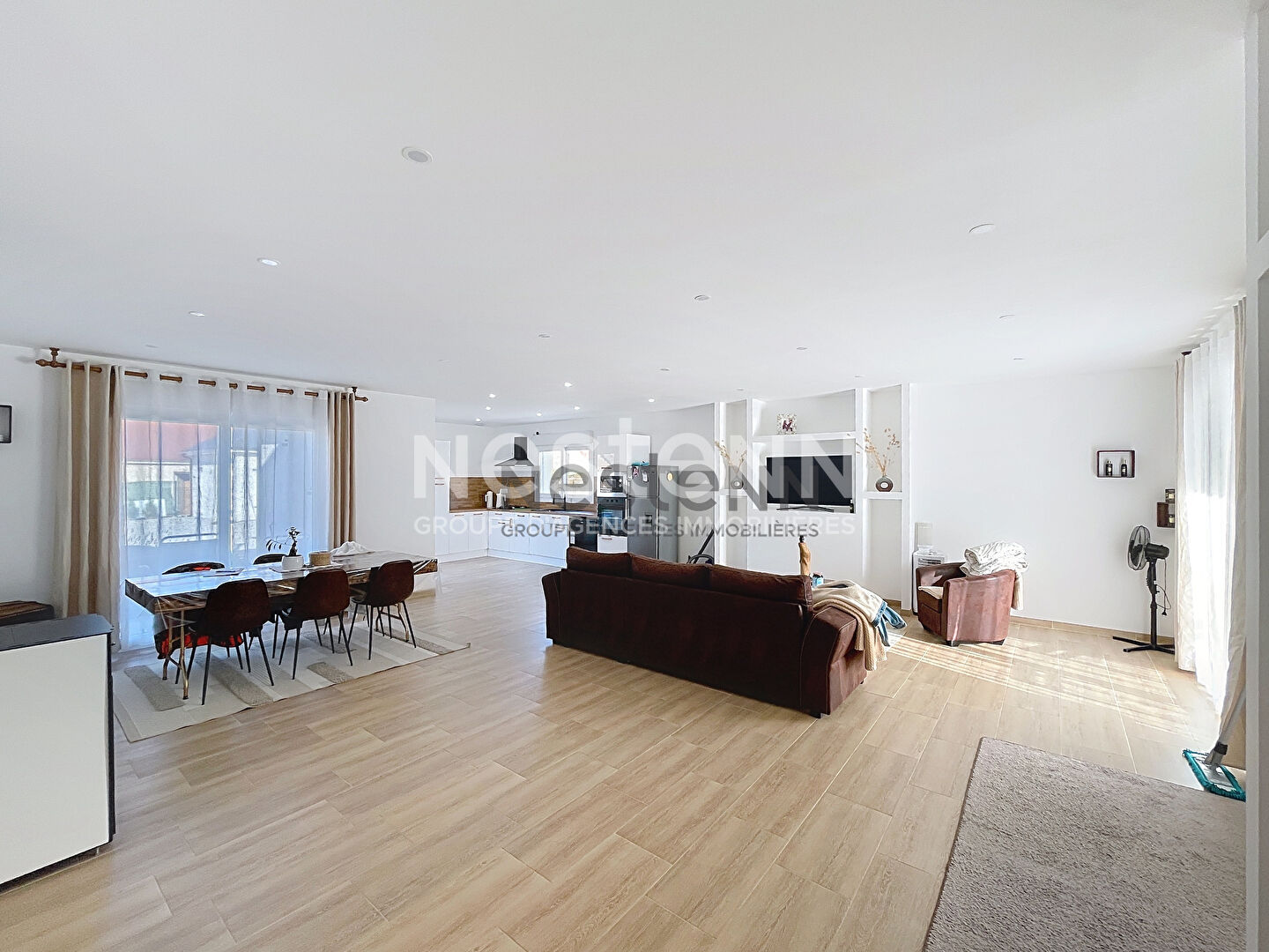 Photo Maison récente lumineuse de 4 pièces et 3 chambres dans un quartier résidentiel paisible du Controis-en-Sologne, proche commerces et écoles. Découvrez là dès aujourd'hui ! image 5/6