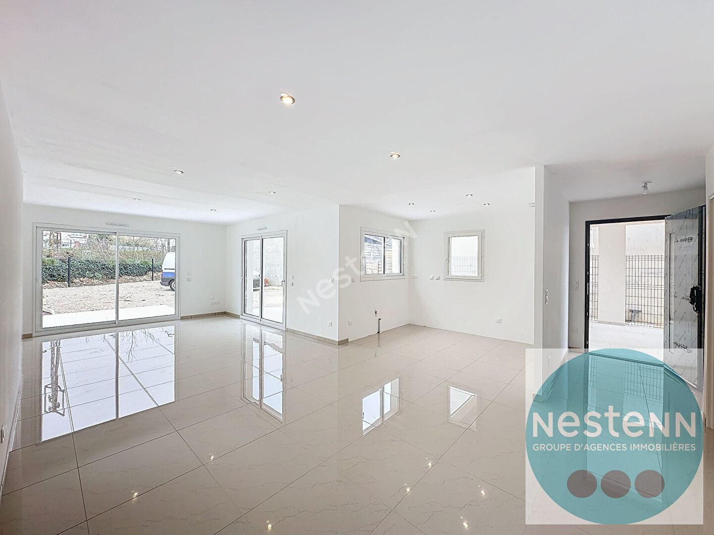 Agence immobilière de 
 NESTENN Blois - NESTENN SAINT GERVAIS LA FORET 
