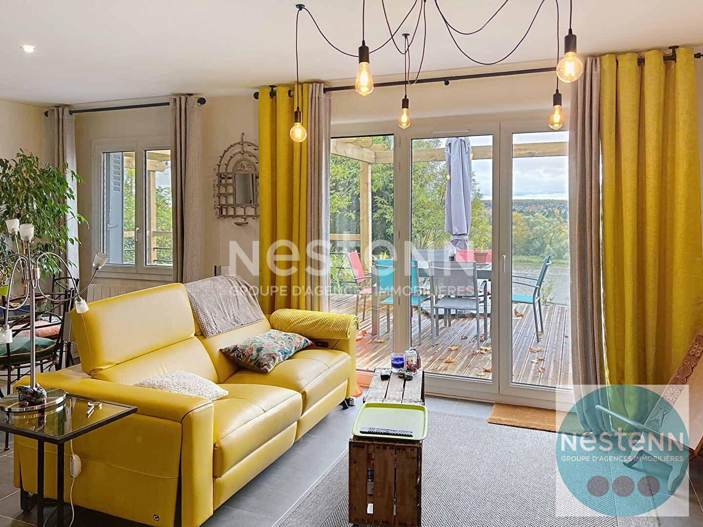 Photo À Blois, maison rare de plain-pied avec vue Loire panoramique. 2 chambres, grande pièce de vie, terrasse, garage, atelier et terrain de 600 m². À visiter avec Nestenn image 6/6