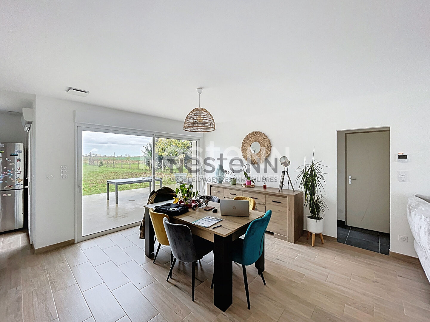 Photo Maison contemporaine de 2021 + grand terrain constructible - 3 chambres - beau village de Villebarou image 4/6