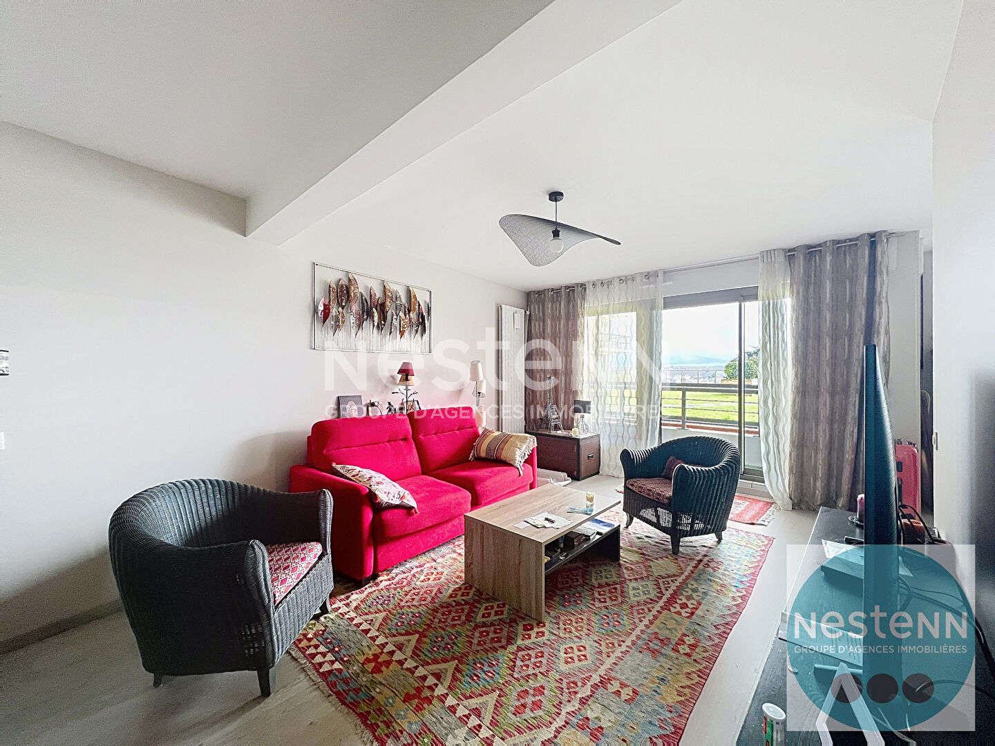 Photo Appartement 3 pièces à Blois - Secteur Chocolaterie/Gare : luminosité, balcon plein sud, vue dégagée, parking en sous-sol. Une perle rare au prix incroyable. Cliquez avant qu'il ne soit trop tard ! image 2/6