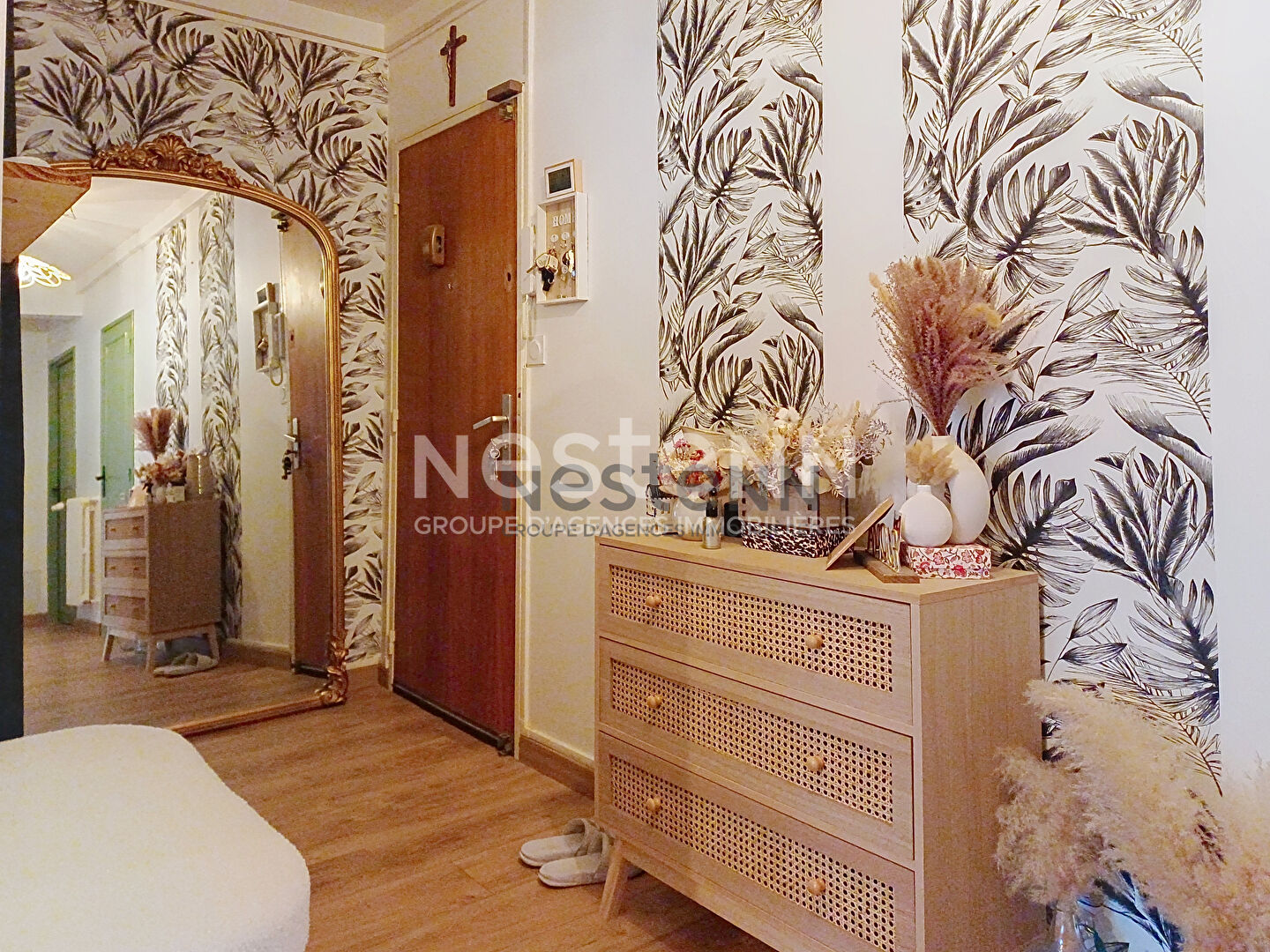 Agence immobilière de 
 NESTENN Blois - NESTENN SAINT GERVAIS LA FORET 
