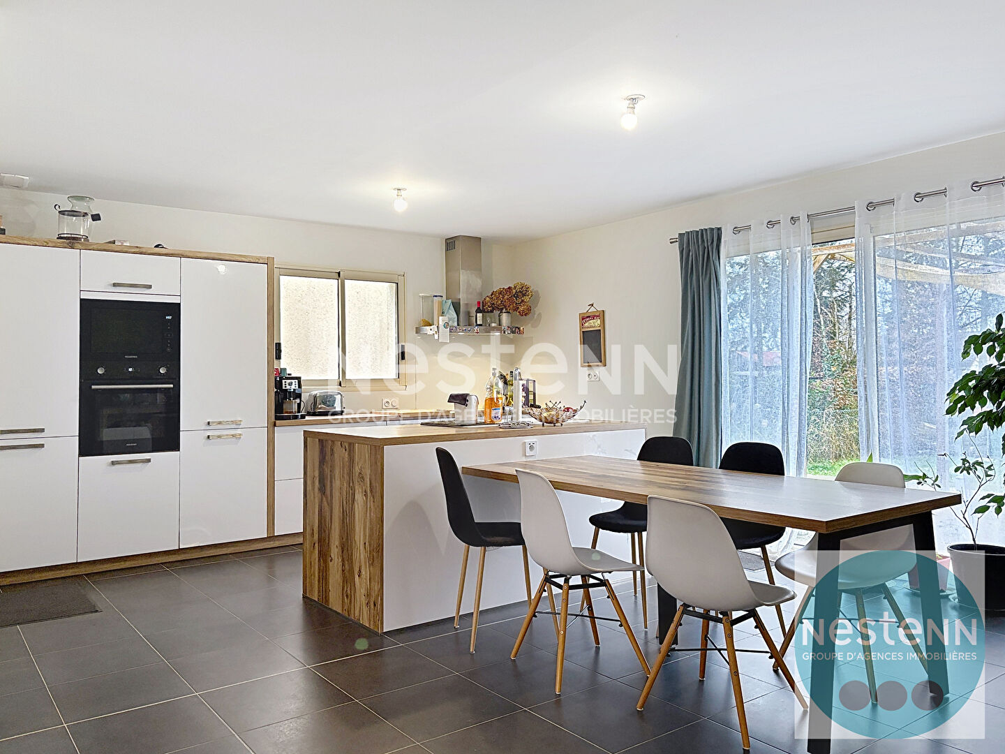 Agence immobilière de 
 NESTENN Blois - NESTENN SAINT GERVAIS LA FORET 
