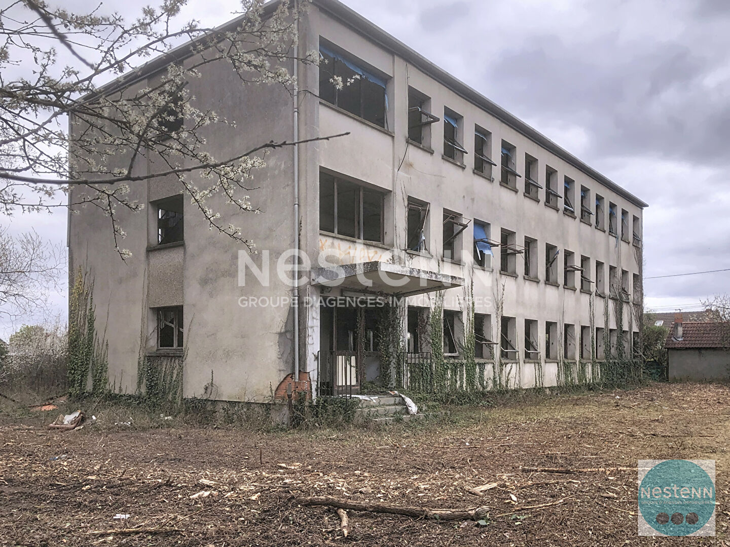 Agence immobilière de 
 NESTENN Blois - NESTENN SAINT GERVAIS LA FORET 
