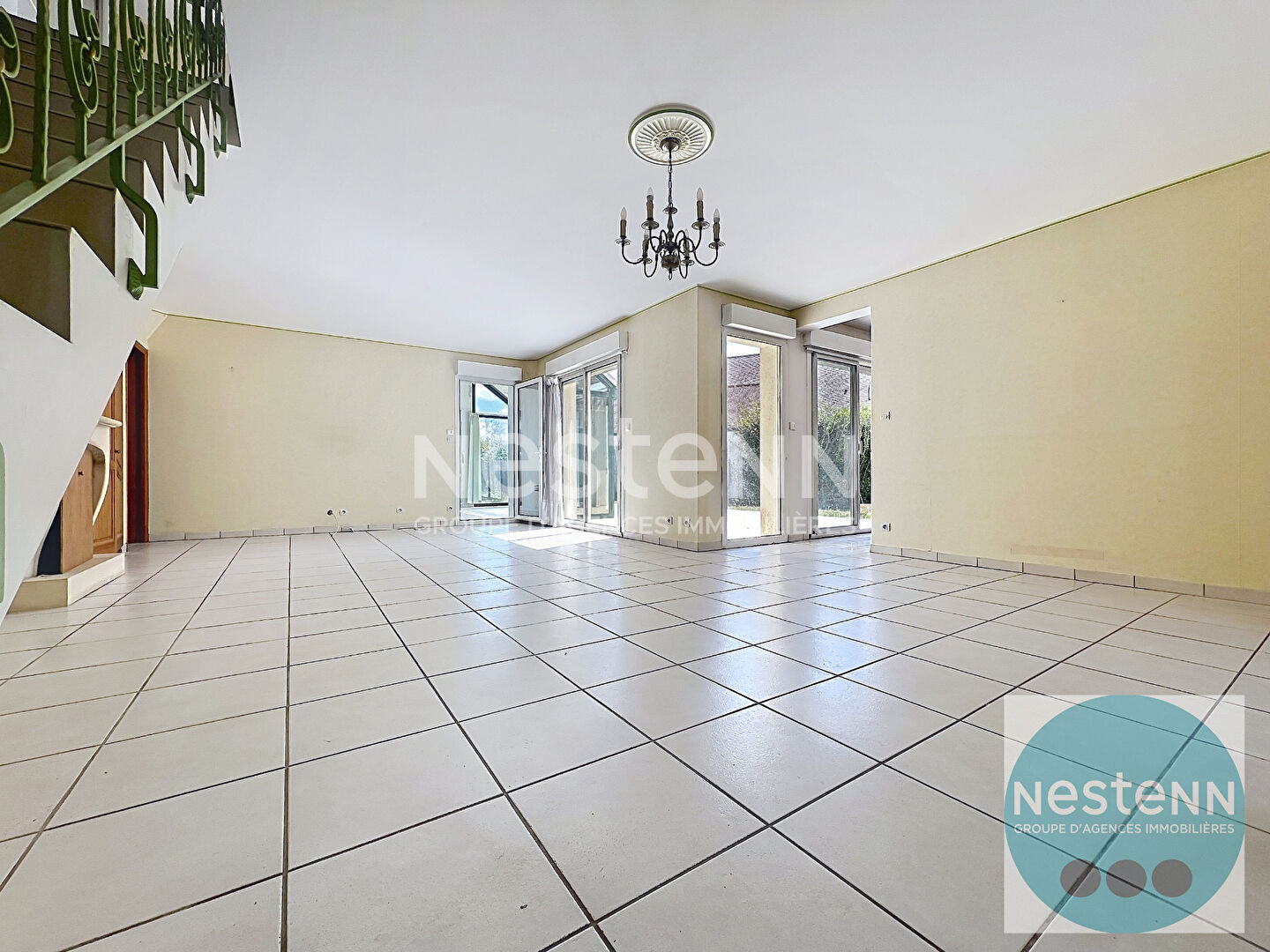 Agence immobilière de 
 NESTENN Blois - NESTENN SAINT GERVAIS LA FORET 
