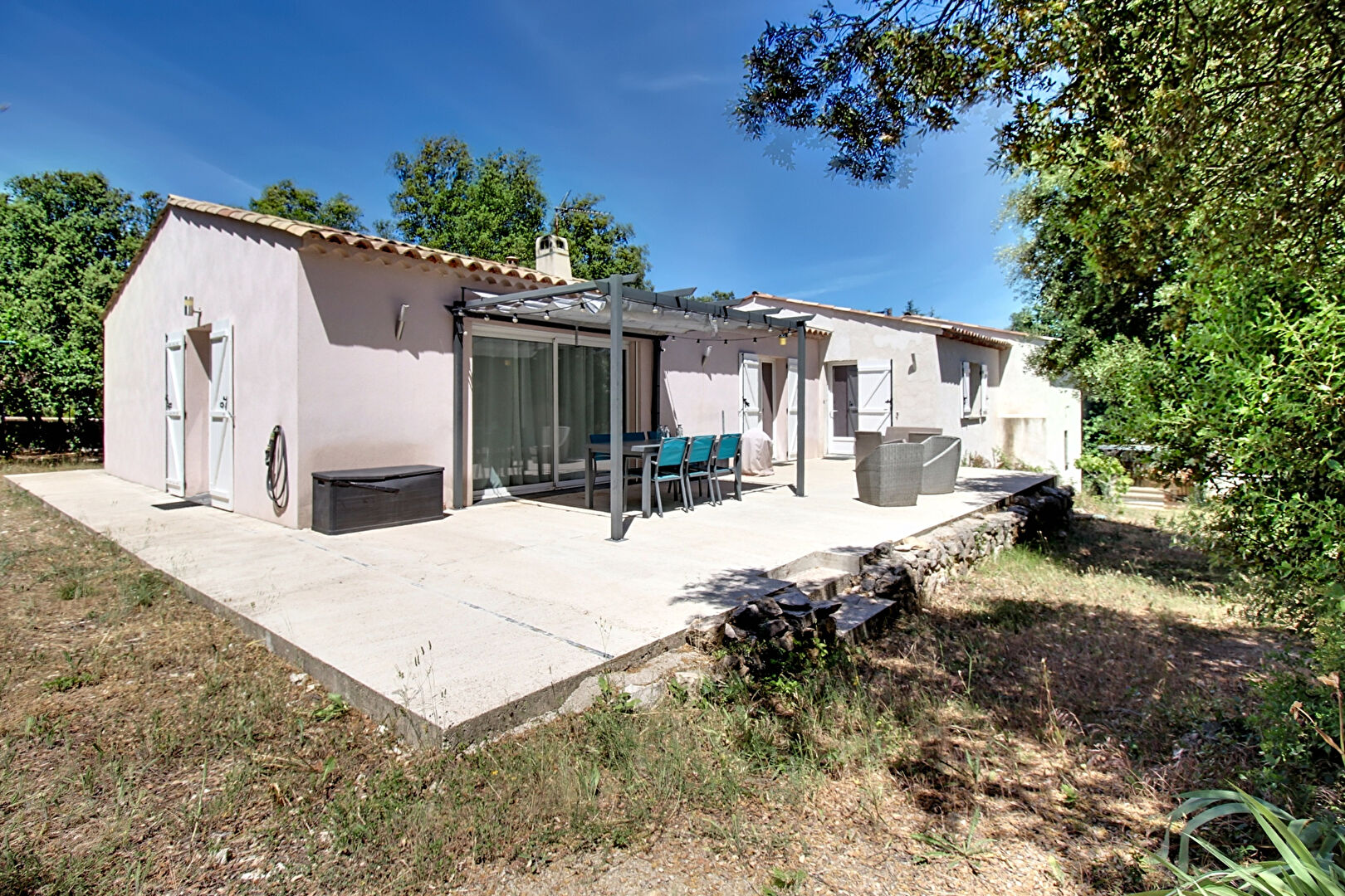 A VENDRE EXCLUSIVITÉ !  A AMPUS, Maison de plain-pied 133 m2 sur un terrain de  1 200m2