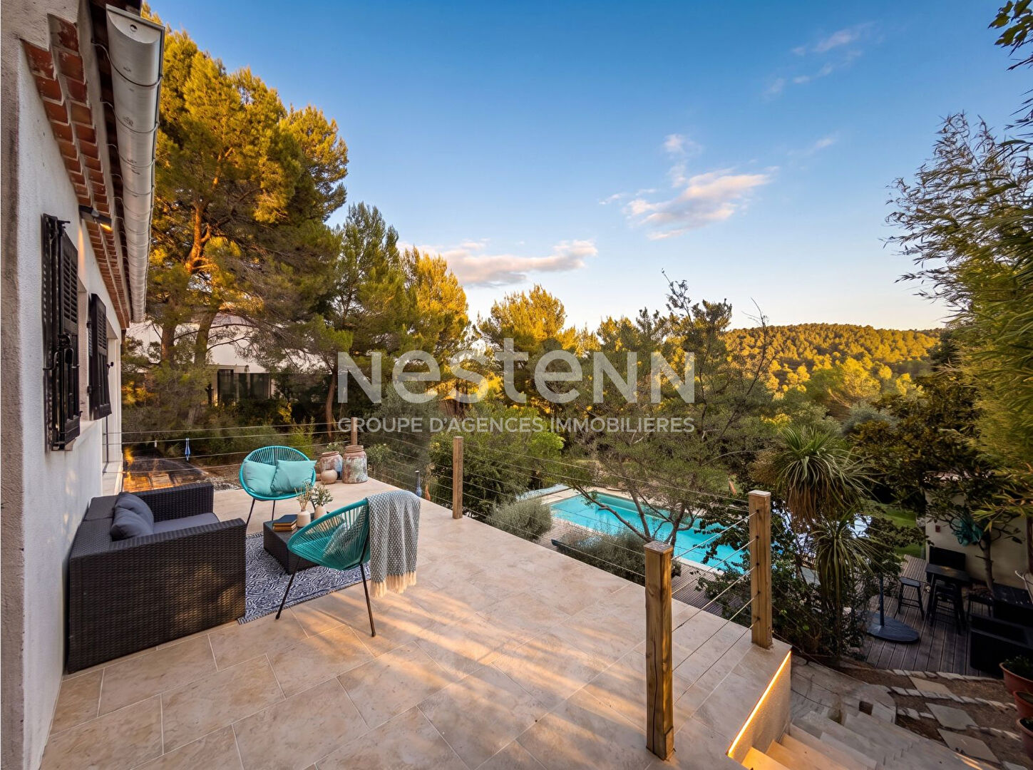 Villa à Ventabren T6 de 220 m2 sur 1880 m² de parcelle avec piscine