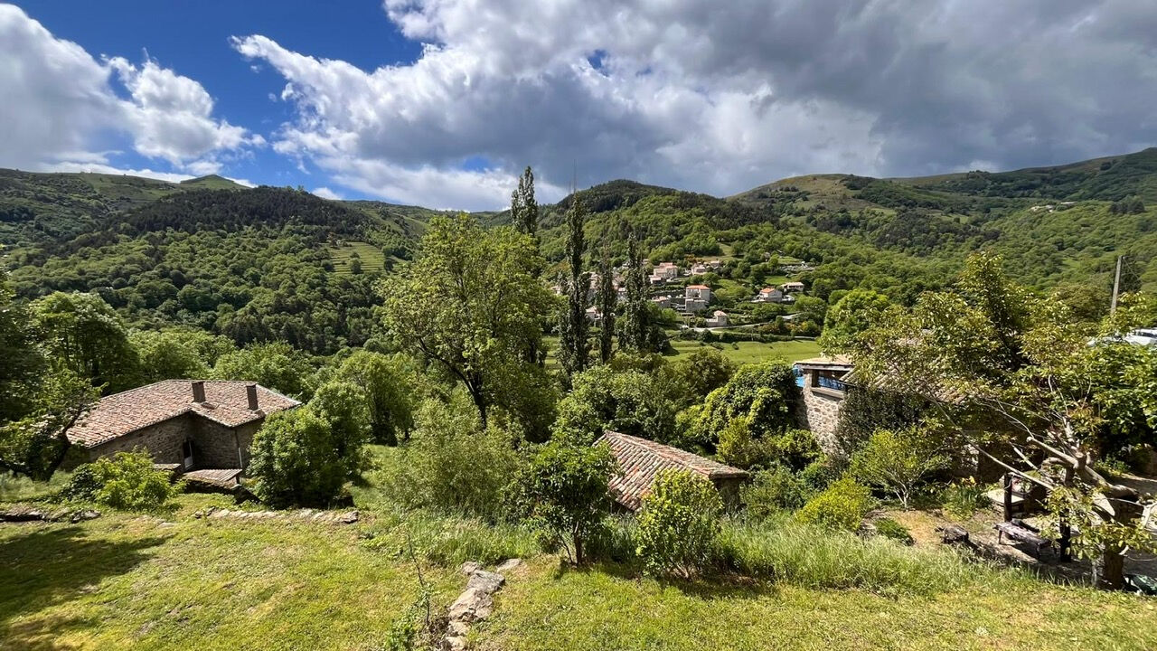 ARDECHE : Maison Saint Julien Du Gua 6 pièce(s) 104 m2