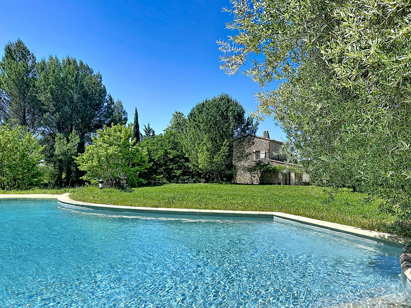 Agence immobilière de 
 Solvimo - agences déployées - SOLVIMO CUCURON 
