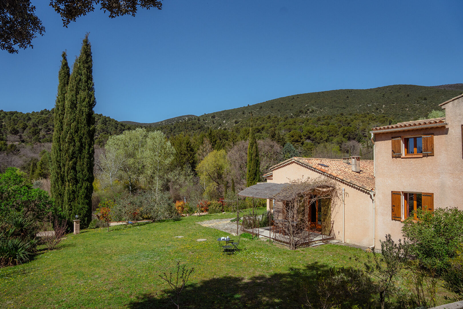 Agence immobilière de 
 Solvimo - agences déployées - SOLVIMO CUCURON 
