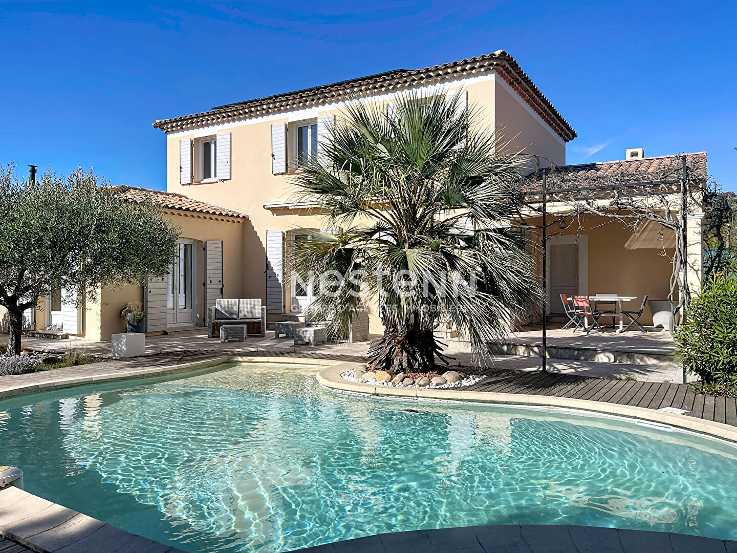 Agence immobilière de 
 Solvimo - agences déployées - SOLVIMO CUCURON 
