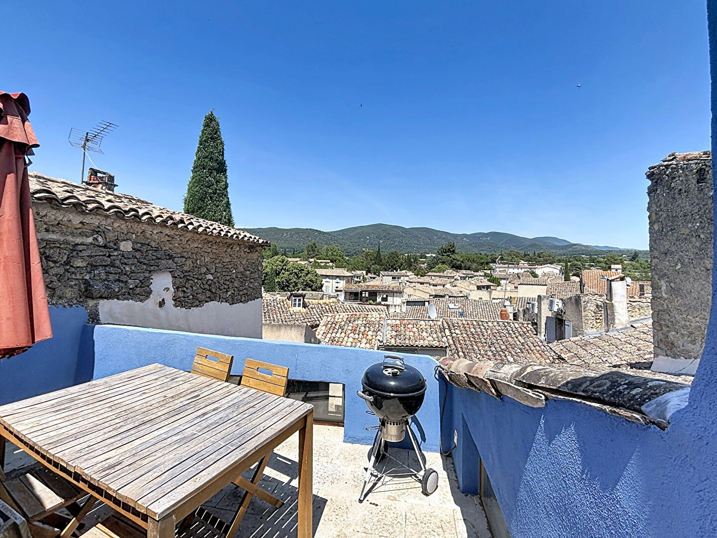 Agence immobilière de 
 Solvimo - agences déployées - SOLVIMO CUCURON 
