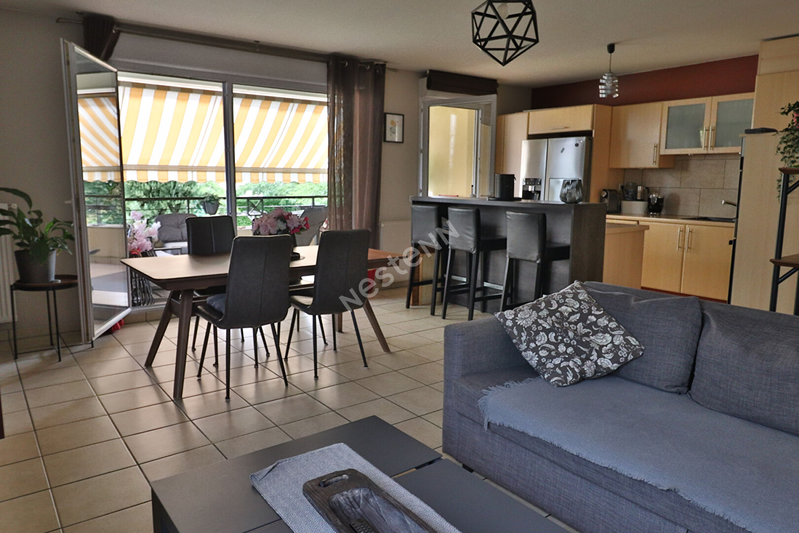 T4 - Francheville Bel Air - Résidence de standing - proche toutes commodités !