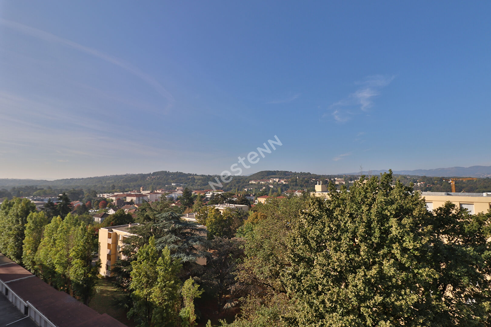 Photo Appartement 4 pièces - Francheville Le Bas - proche commodités - DERNIER ETAGE image 6/6