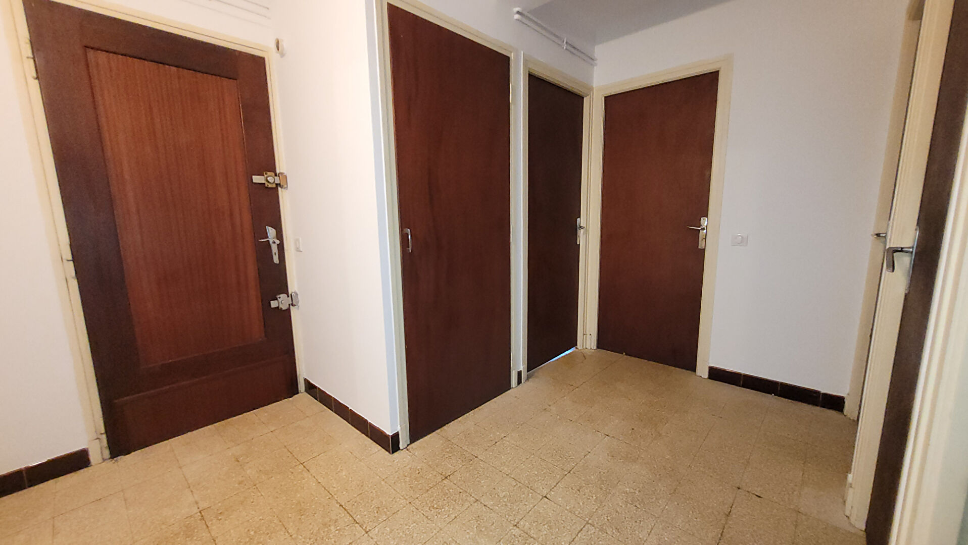 Photo Appartement 3 pièces avec parking commun et grande cave, Secteur La Lunette, Perpignan, 76.43m2 image 4/6