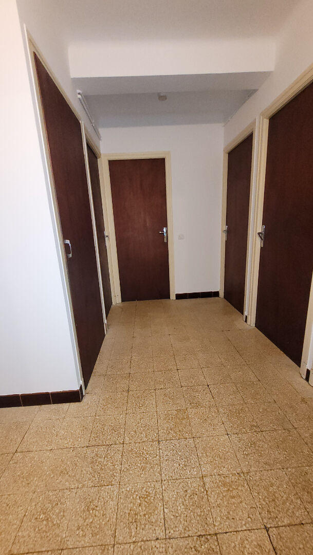 Photo Appartement 3 pièces avec parking commun et grande cave, Secteur La Lunette, Perpignan, 76.43m2 image 5/6