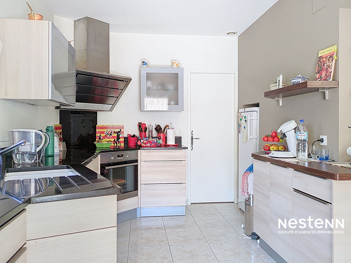 Photo Maison à vendre à Saint André, 198 m², 7 pièces, 4 chambres, piscine, terrain d'environ 2000 m² image 5/6