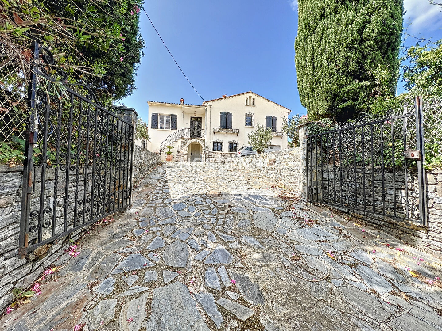 Agence immobilière de Nestenn PERPIGNAN - NESTENN SAINT GENIS DES FONTAINES