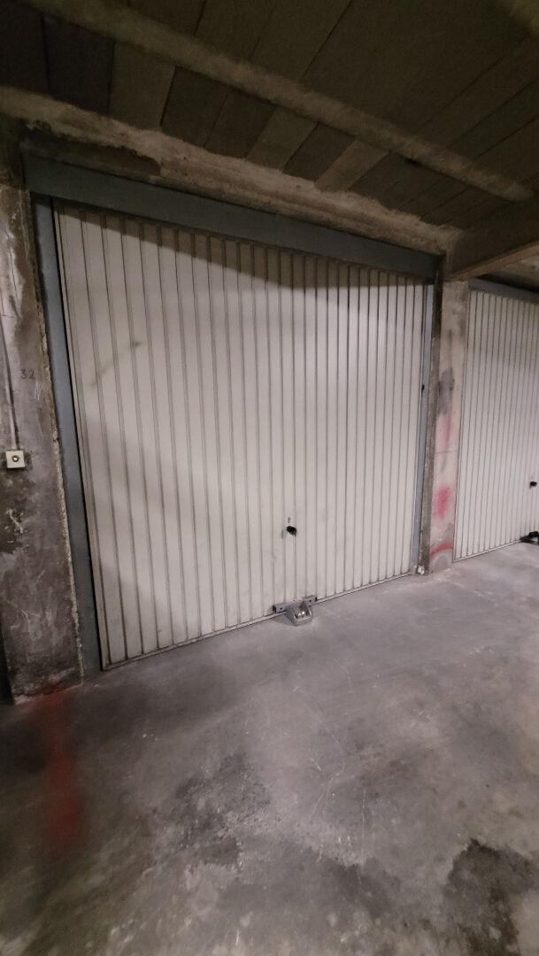 Photo Perpignan Secteur Gare Box fermé dans résidence ultra sécurisée - 15m2 image 3/4