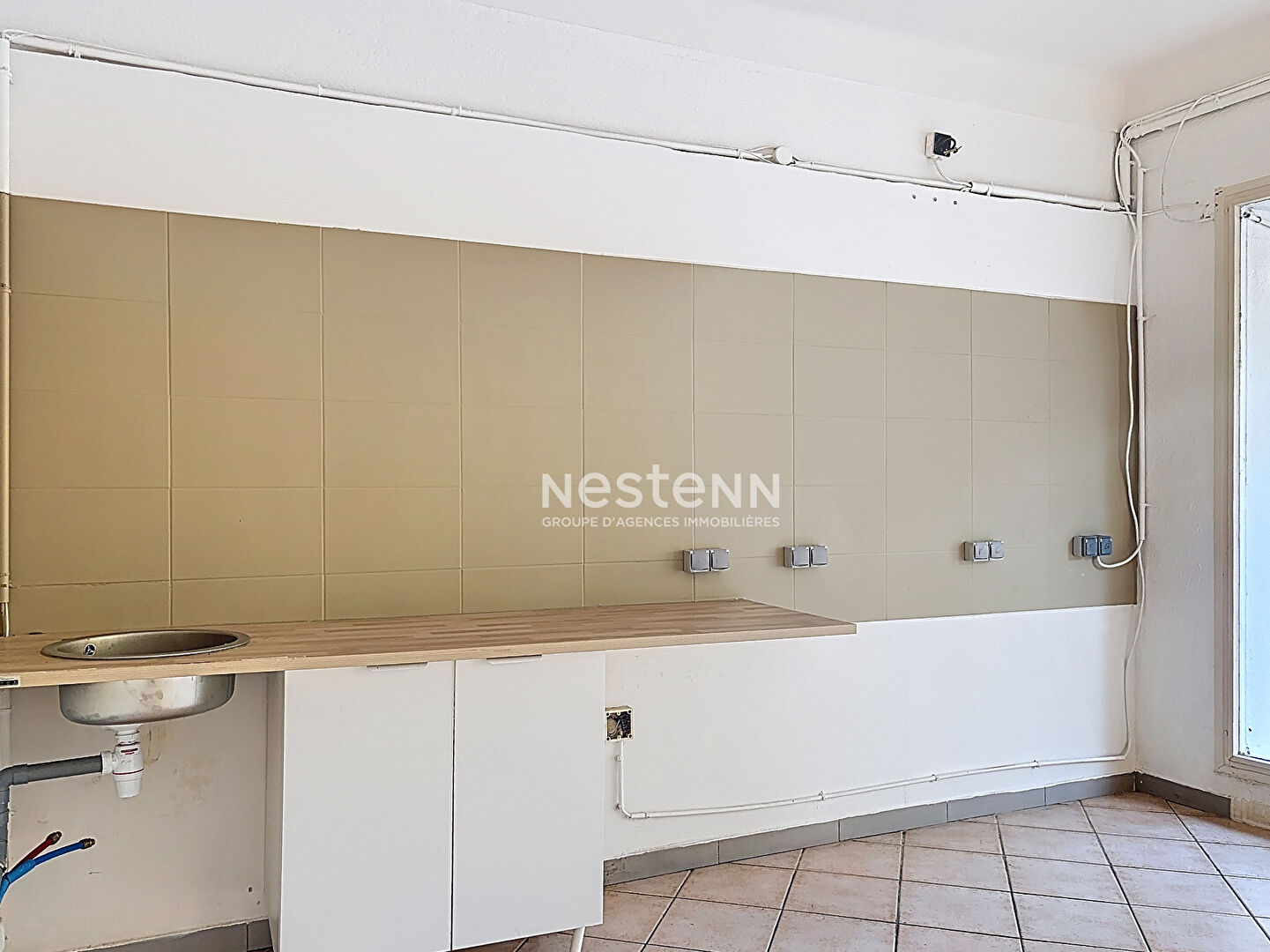 Photo TOULOUGES Local commercial  à louer 32.55 m² image 5/6