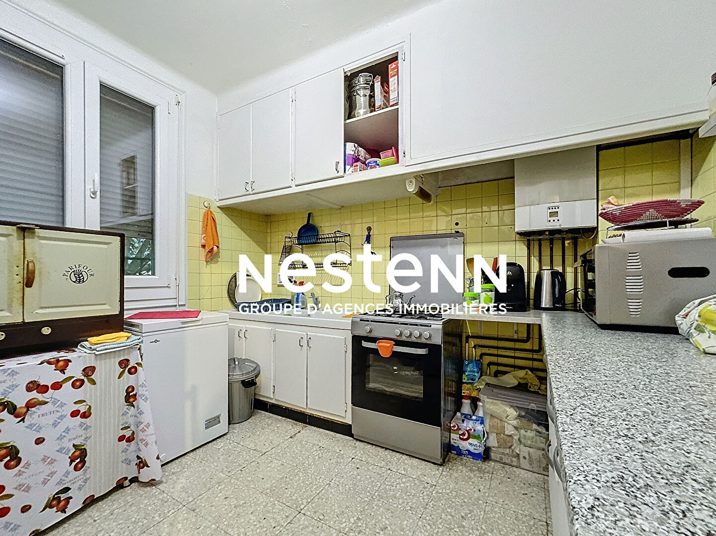 Photo Immeuble à Perpignan de 3 appartements, 2 garages, places de parkings et jardin. image 2/6