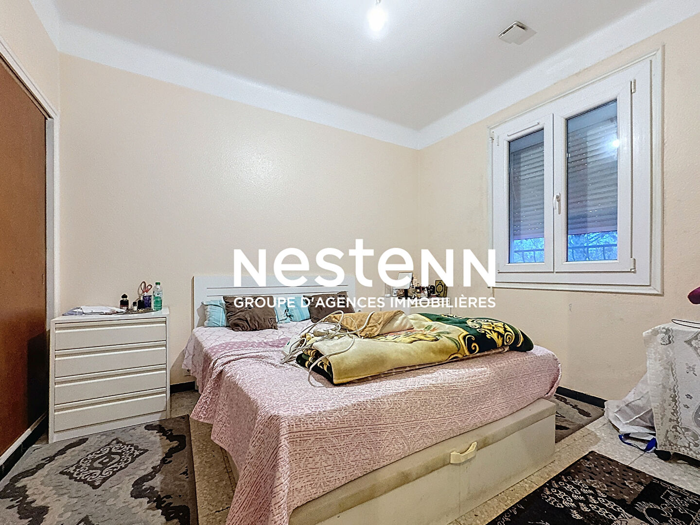 Photo Immeuble à Perpignan de 3 appartements, 2 garages, places de parkings et jardin. image 5/6