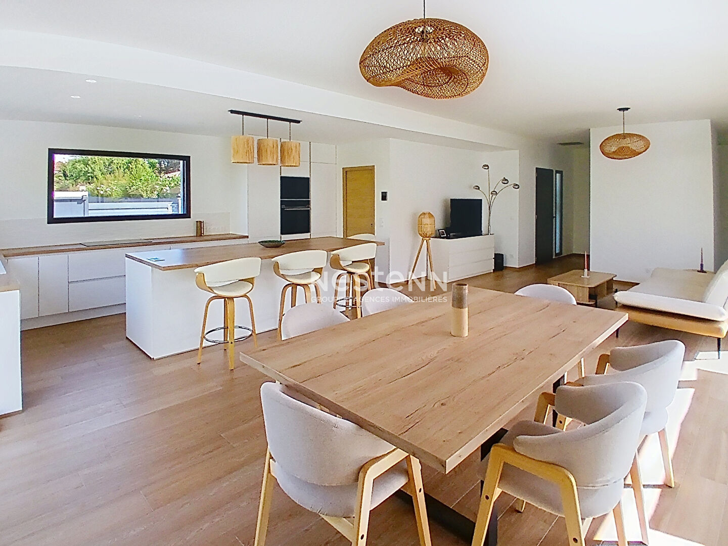 Photo Maison d'Architecte de 156 m2 avec 3 chambres, Piscine Chauffée sur une parcelle de 730 m² image 5/6