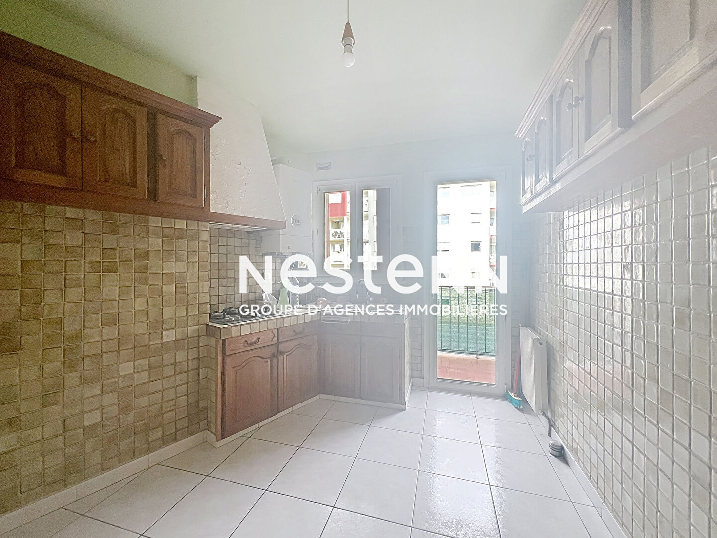 Photo À vendre : Appartement spacieux de 4 pièces à Perpignan, secteur Kennedy, balcons et place de parking. image 5/6