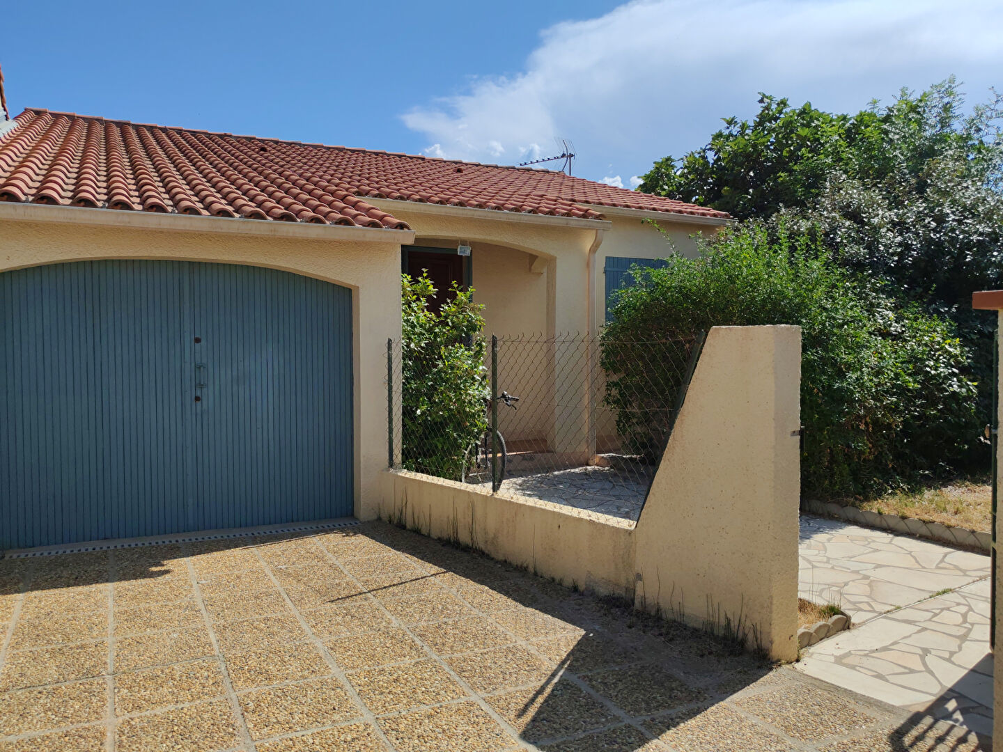 Photo Maison à Vendre à Saint Genis des Fontaines, plain pied, trois faces, trois pièces, 65 m², image 1/6