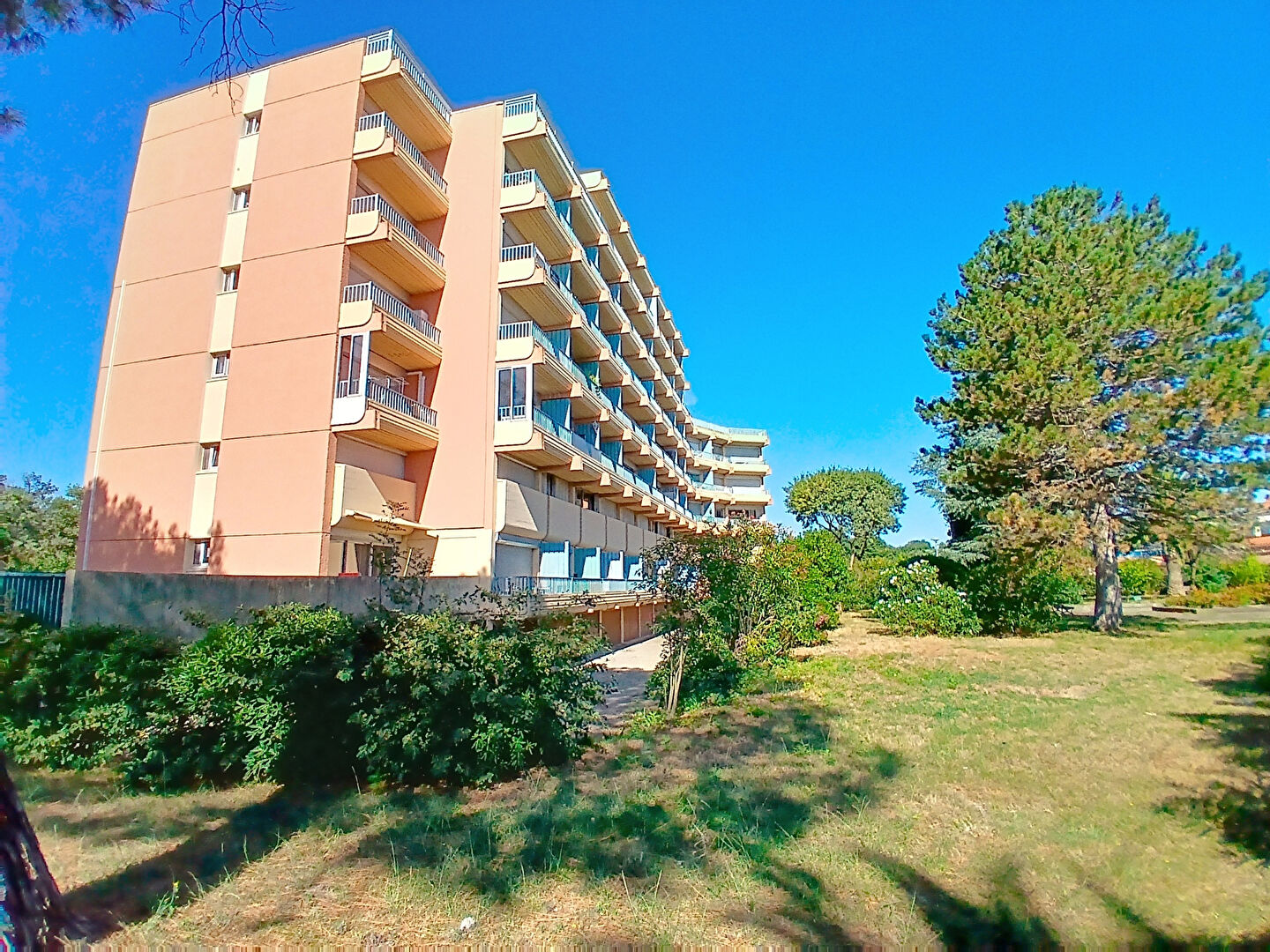 Photo Appartement type T1 de 29 m2 à Argelès-sur-Mer centre plage, terrasse de 5 m2 image 1/6