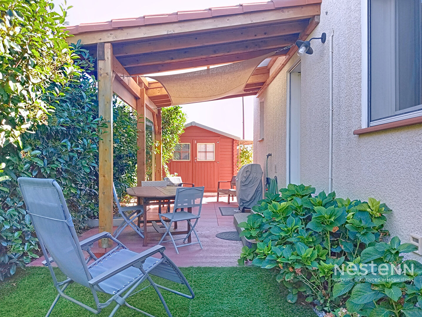 Photo Maison 3 faces à vendre à Saint Genis des Fontaines - plain pied-- 84 m²- 3 chambres, jardin et terrasse image 4/6
