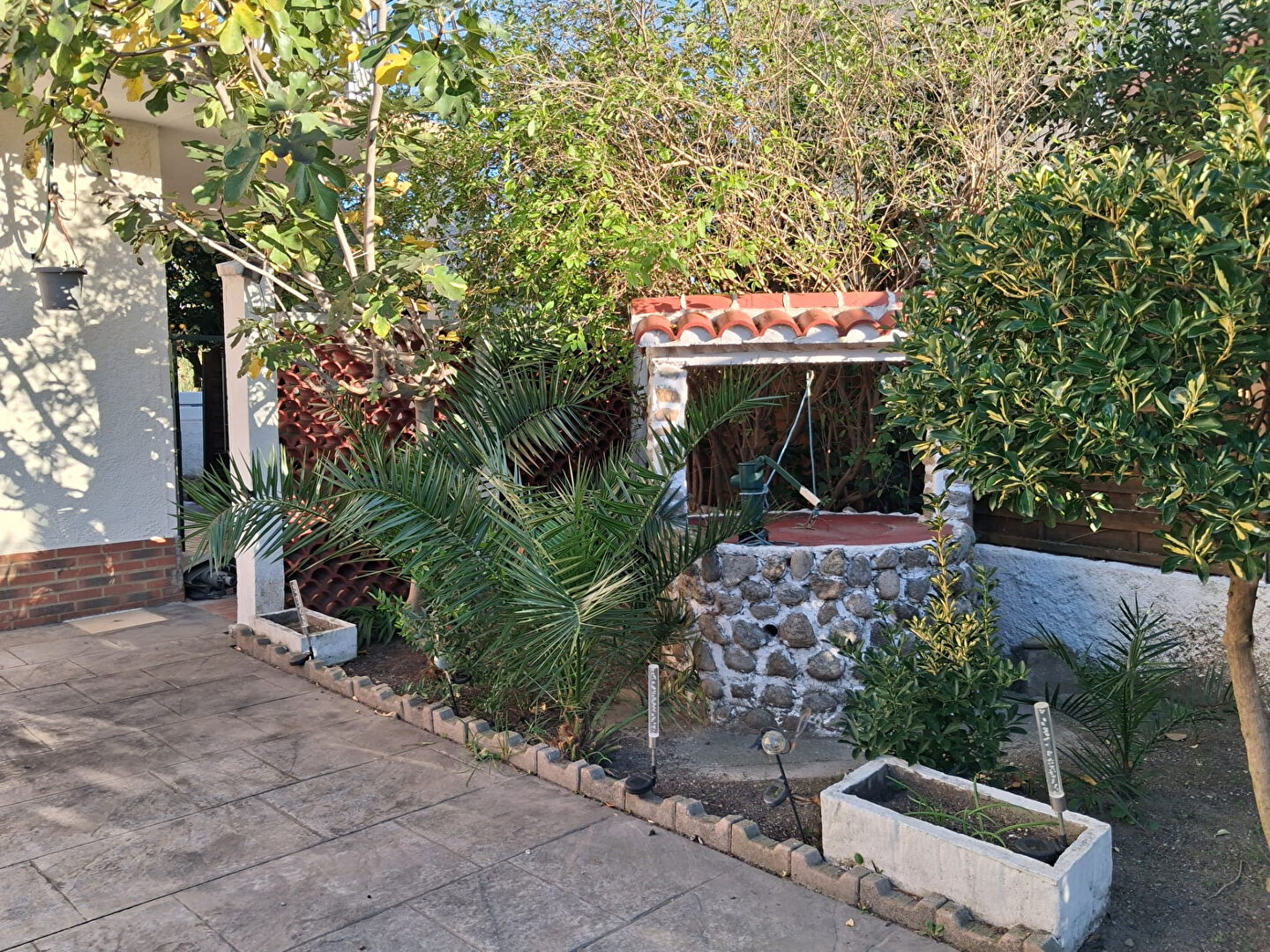 Photo Maison à vendre à Saint André, 155 m², 3 faces, 6 pièces, 4 chambres, piscine image 3/6