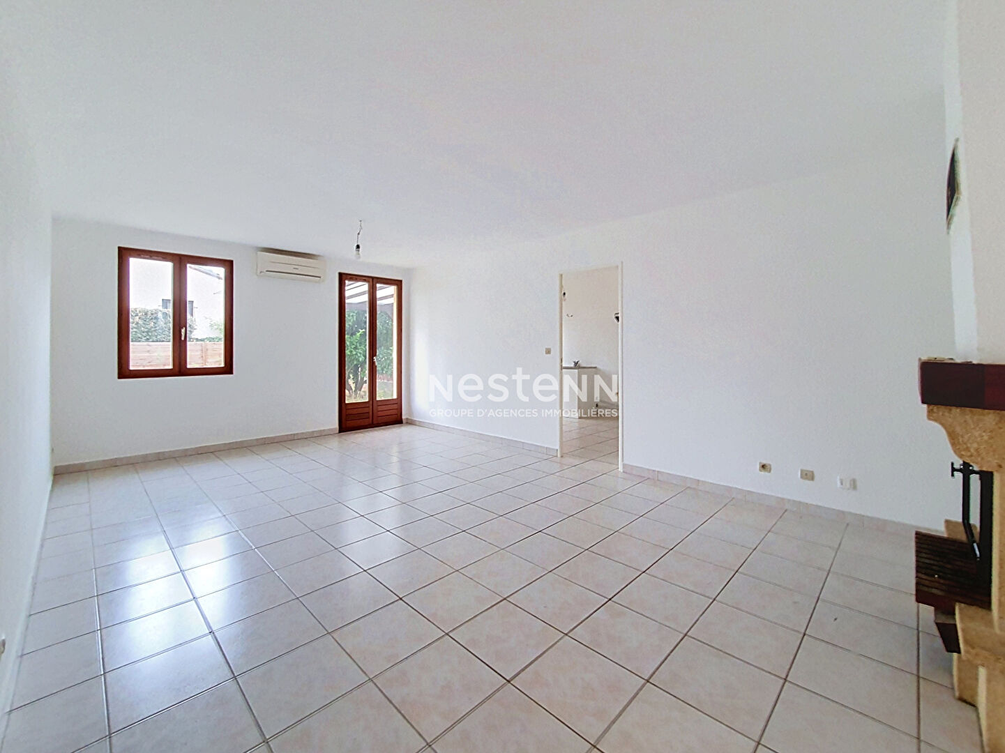Maison 4 pièces, plain pied, à vendre à Saint Genis des Fontaines, 80 m², avec jardin - 242 000 €