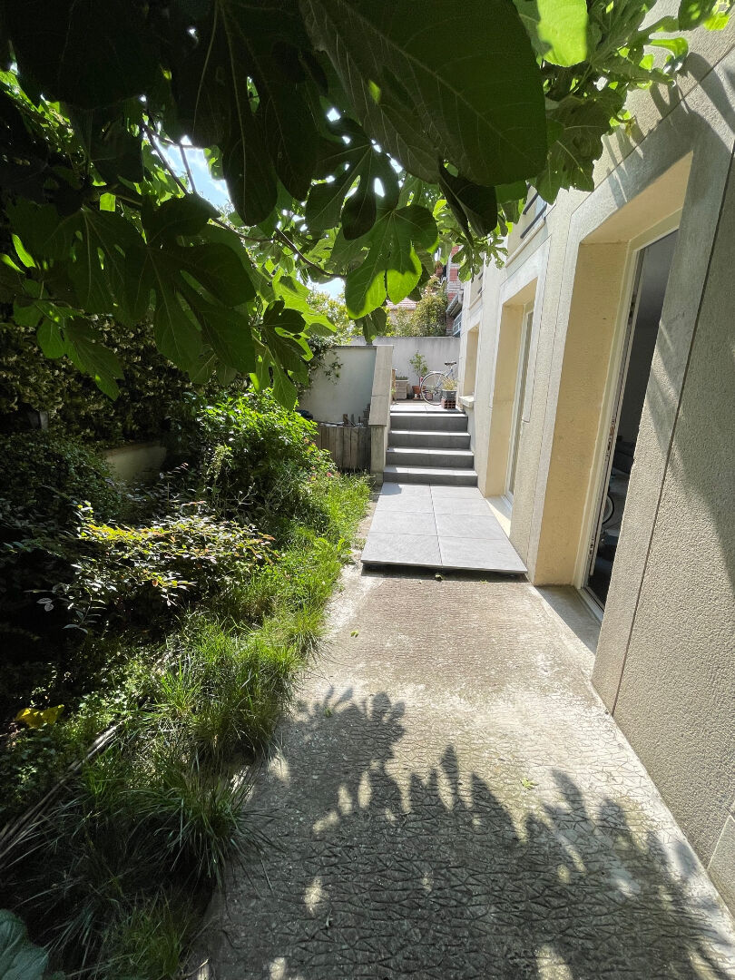 Photo Appartement Pantin 3 /4 pièce(s) 73 m2 image 2/6