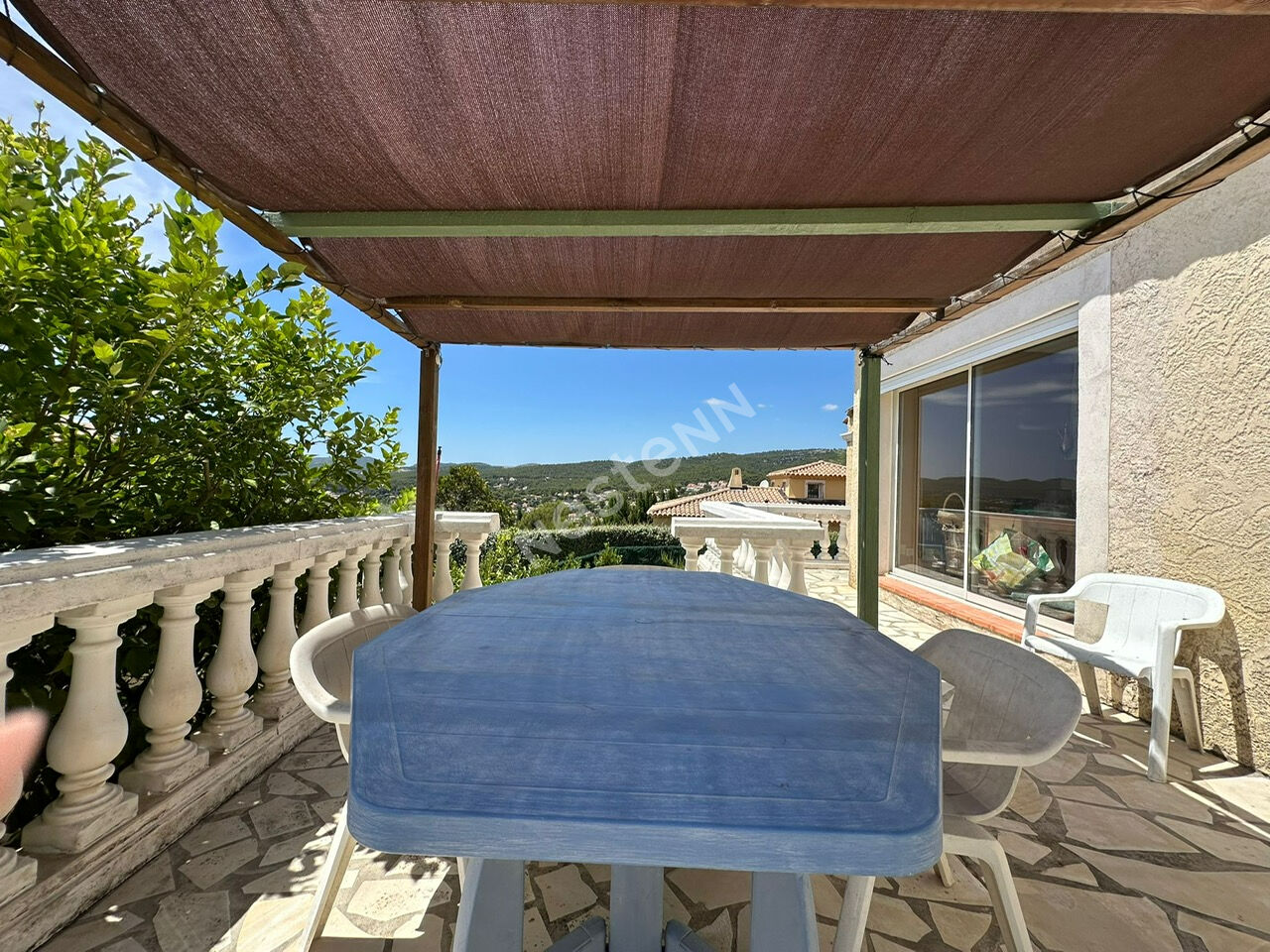 Photo Maison de 164 m²  au calme avec vue dégagée et piscine image 6/6