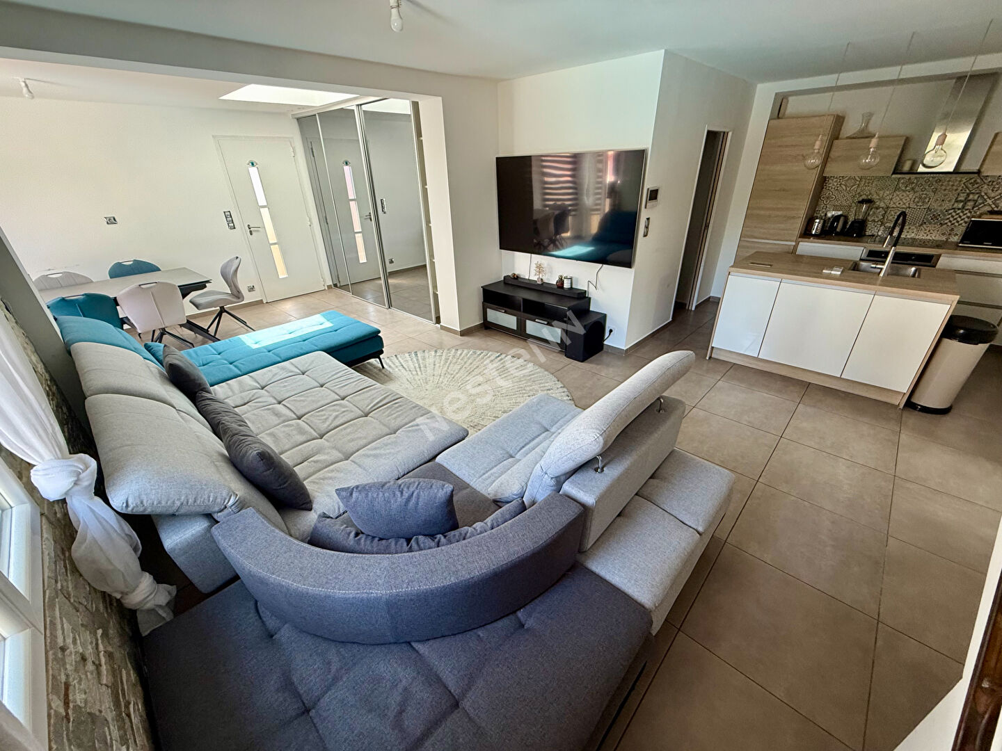 Photo Maison à vendre à La Ciotat - calme et fonctionnelle. image 5/6