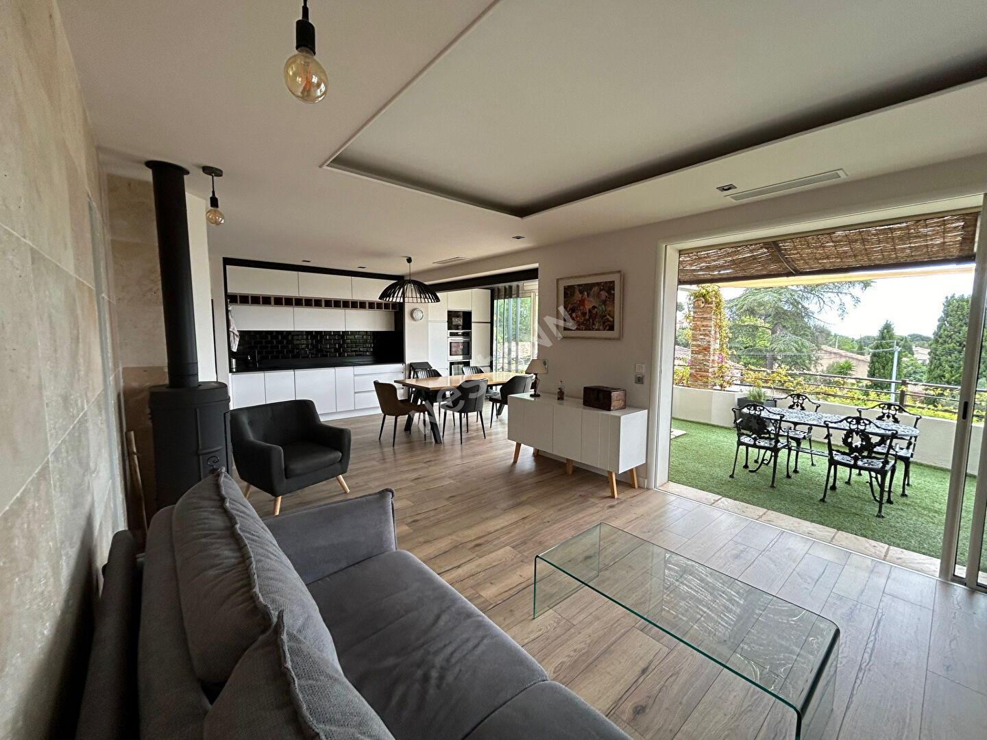 Appartement  T3 . 93.5 m² . La Ciotat . Vue Mer . Quartier Calanques . Aucun travaux; FRAIS DE NOTAIRE REDUITS