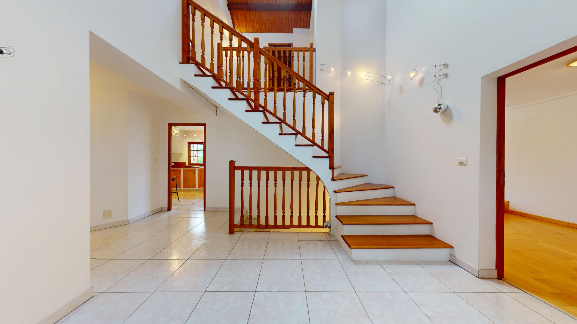 Photo Maison d'architecte -Macheren -4 chambres -172 m2 - Terrain 9.23 ares image 2/6