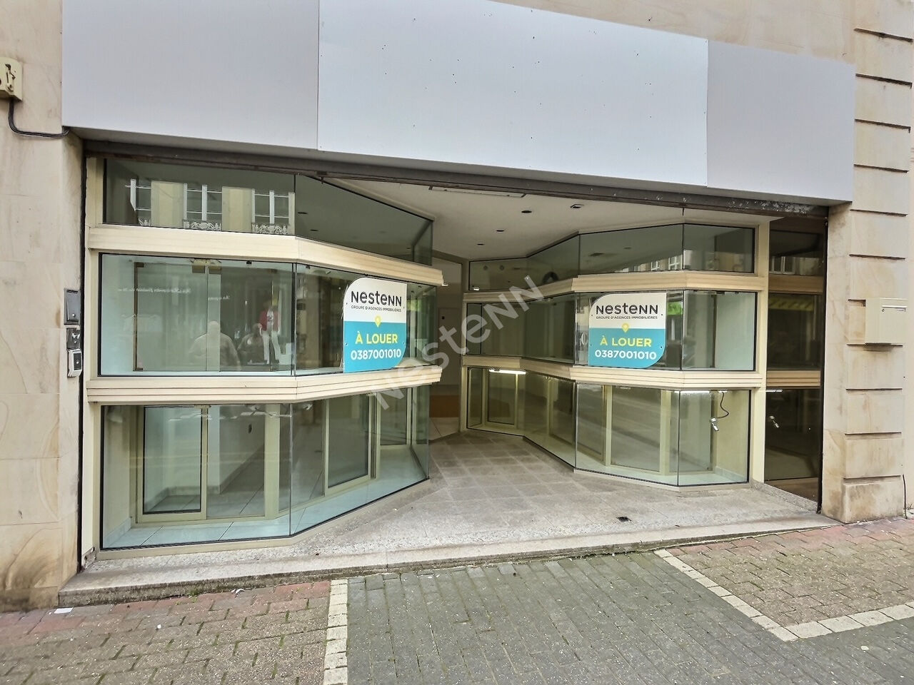 Local commercial centre ville Saint Avold 93 m2