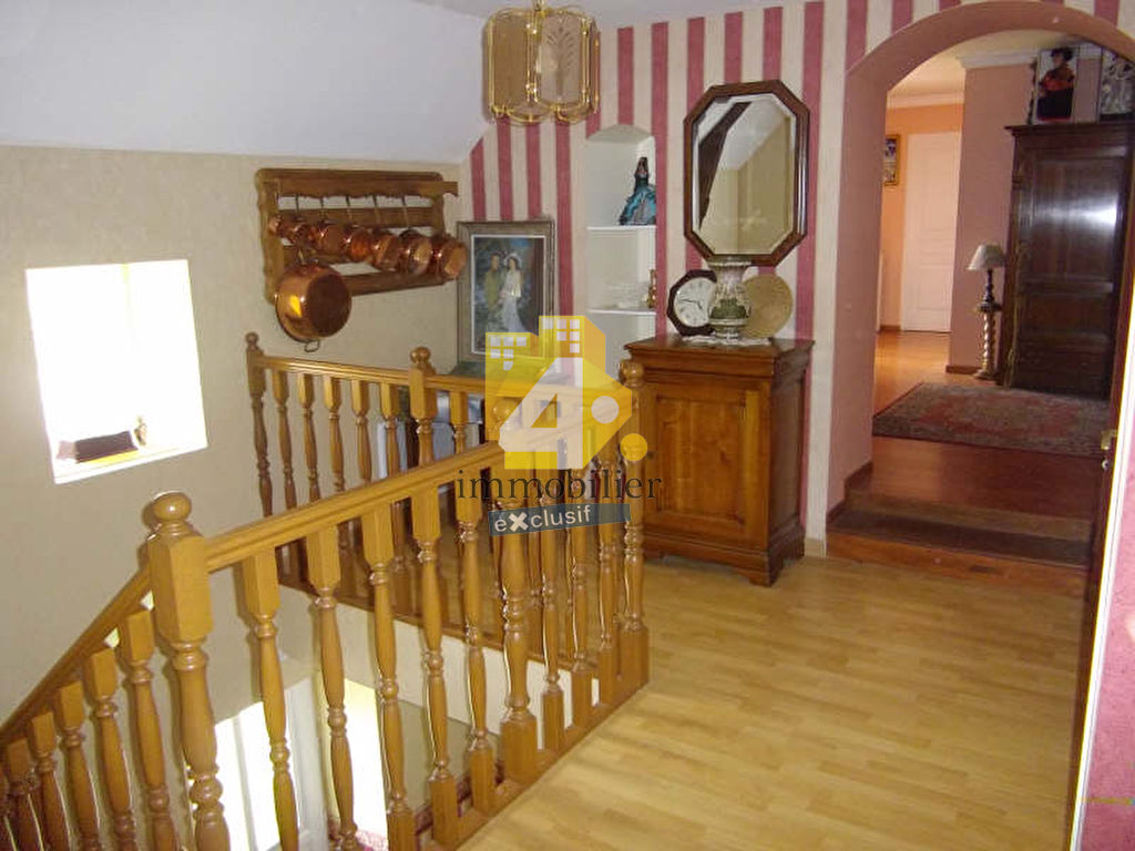 Photo Longère entièrement rénovée 250m² avec terrain de plus de 2 ha avec plan d'eau image 6/6