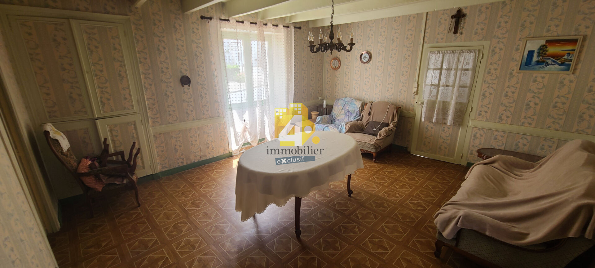 Photo Maison 7 pièces 141m² BESNE image 2/6