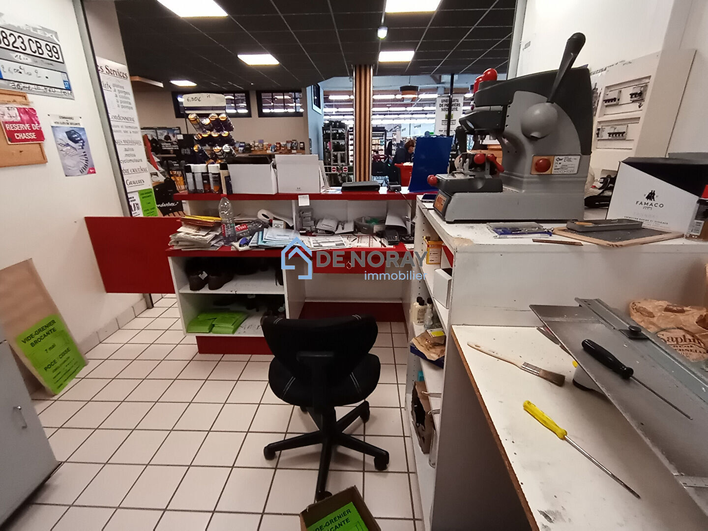 Photo Fonds de commerce Pocé Sur Cisse - 1 pièce - 24m2 image 3/3