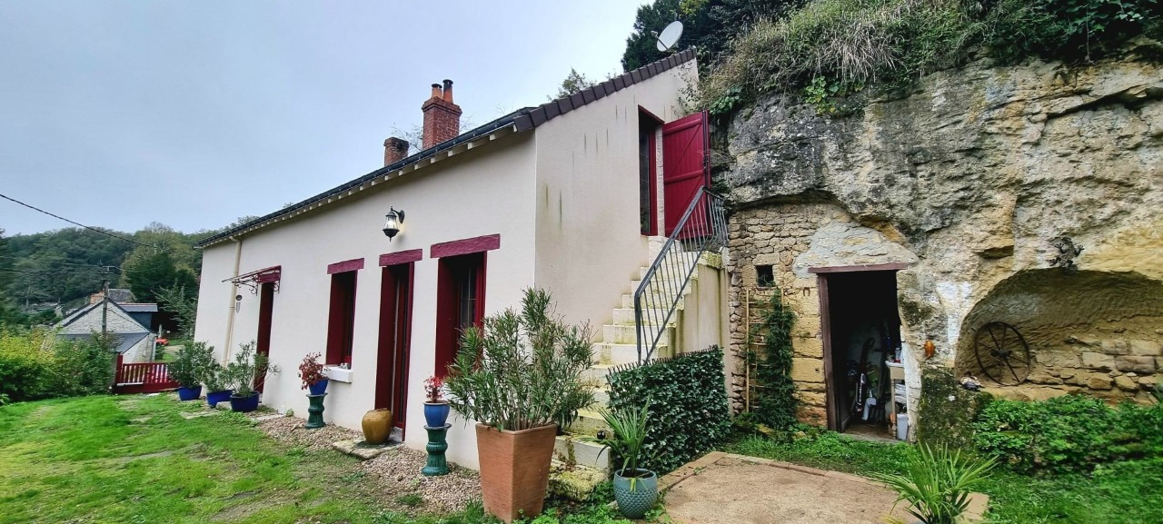 Photo SAINT EPAIN : MAISON SEMI-TROGLODYTE - 5 pièces - 3 chambres image 3/6